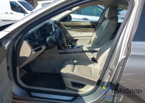 2010 BMW 750Li from USA, damaged, VIN WBAKB8C50ACY64021